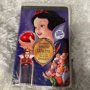 Disney’s Snow White and the seven dwarfs vintage VHS